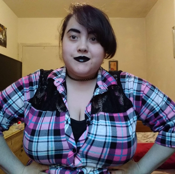 EYE CANDY! β€ Flannel Pink Top button down 2Xl - Picture 12 of 14